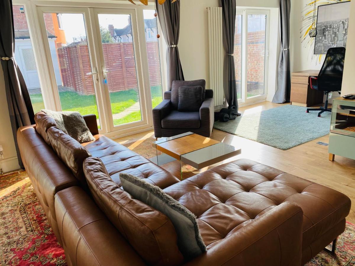 Mayors House Ideal For Groups & Business Villa Peterborough Eksteriør bilde
